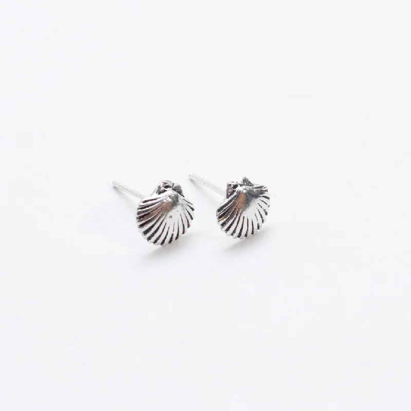 women's bridal earrings-Silver Little Shell Studs