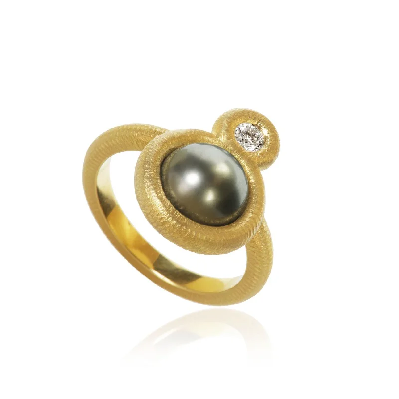 women's rose gold rings-Small Glory 18K Gold Ring w. Diamond & Pearl