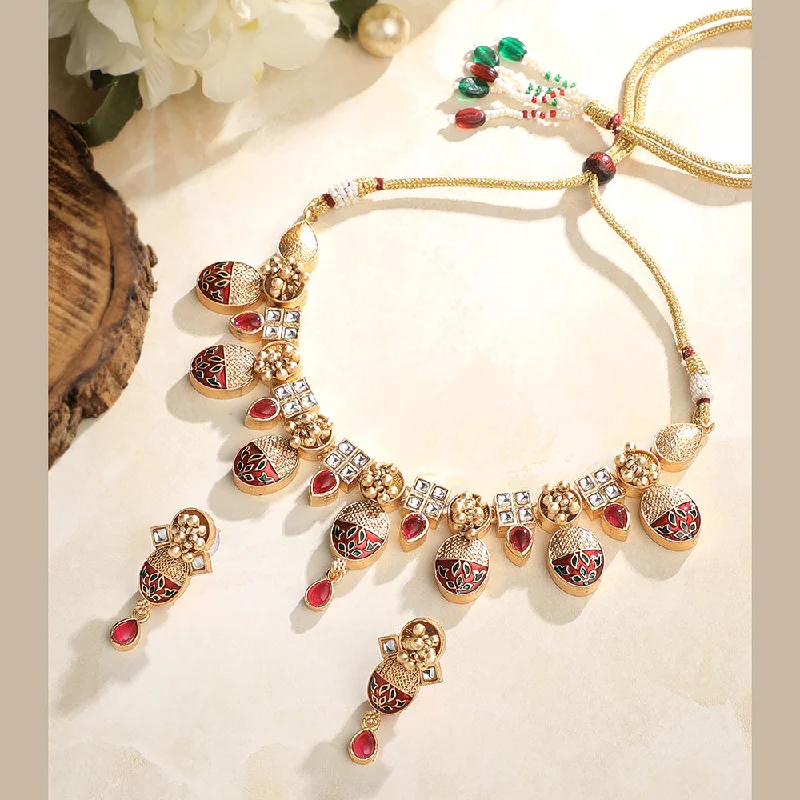 women's statement pendant necklaces-Asmitta Kundan And Meenakari Necklace Set