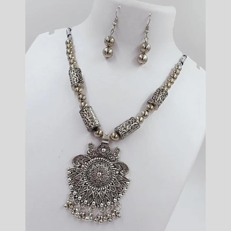 women's romantic necklaces-Kavita Art Oxidised Plated Necklace Set