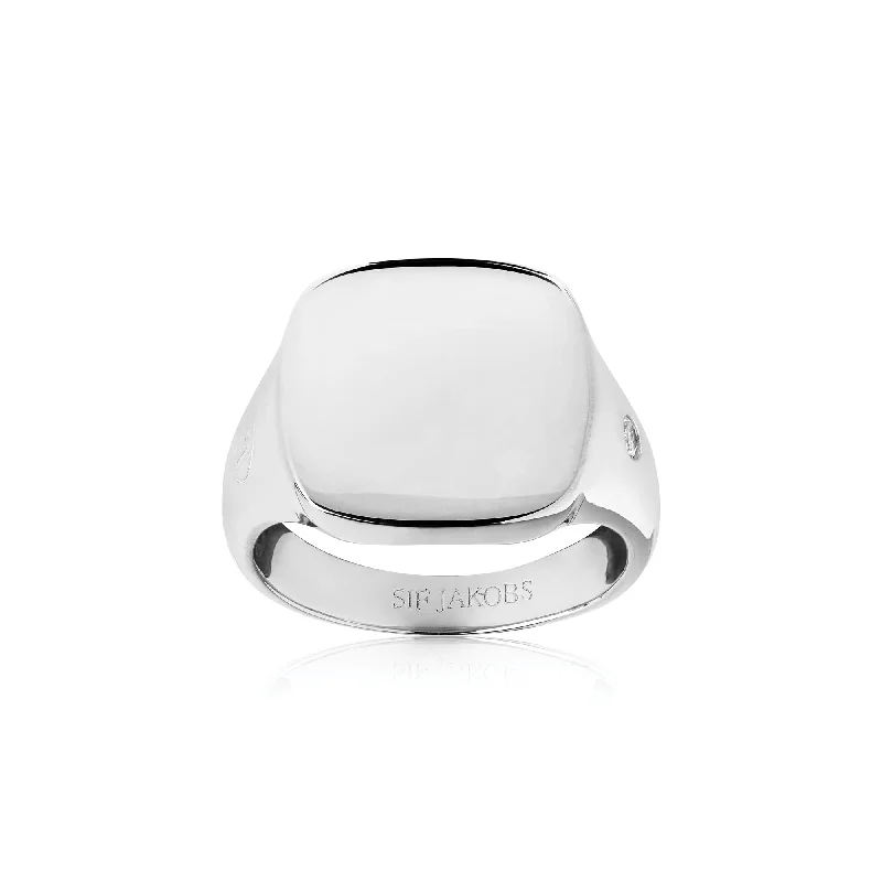 women's fashion-forward rings-Follina Pianura Quadrato Piccolo Silver Ring w. White Zirconia