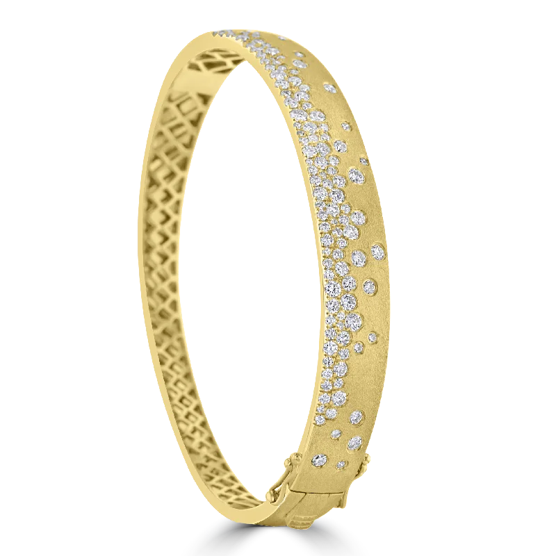 women's colorful gemstone bracelets-14KT YELLOW GOLD 1.88CTW DIAMOND SATIN BANGLE BRACELET