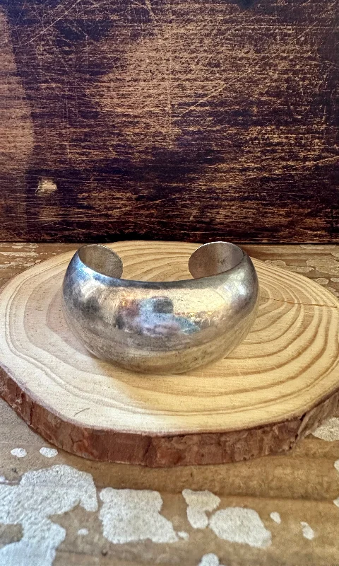 women's sustainable bracelets-ROUNDED SILVER Vintage Cuff 36g