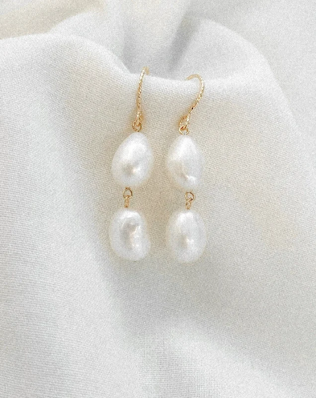 women's affordable earrings-Elisse Double Pearl Hooks