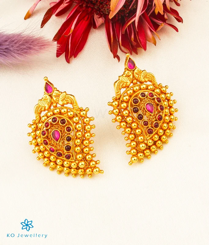 women's diamond earrings-The Prashanti Silver Earstuds