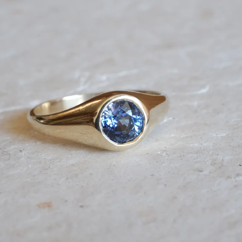 women's eternity rings-Round Bezel Signet Ring | OOAK