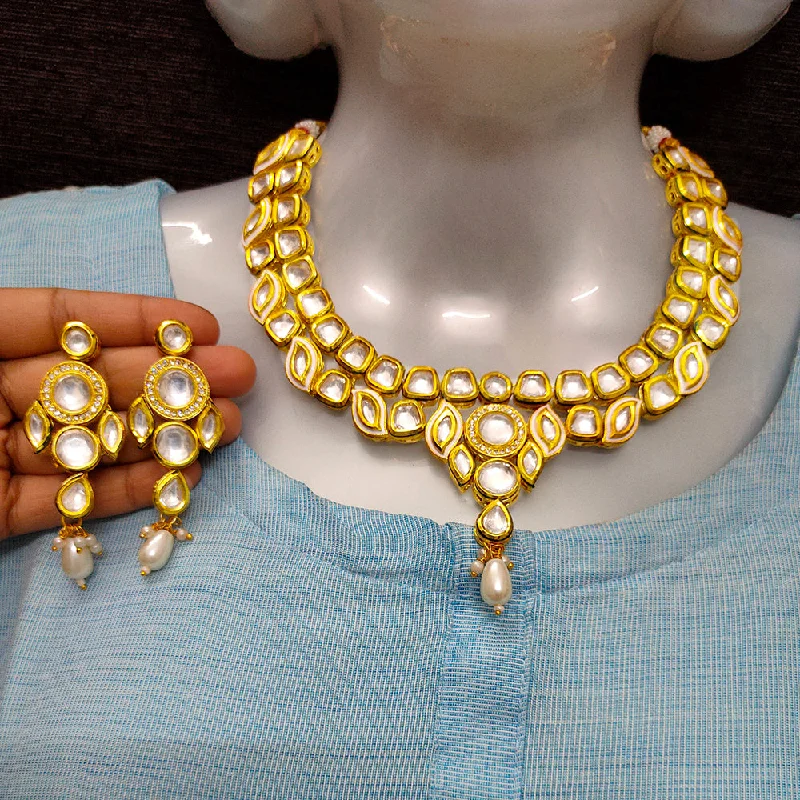 women's choker necklaces-Gehana Mahal Gold Plated Kundan Necklace Set