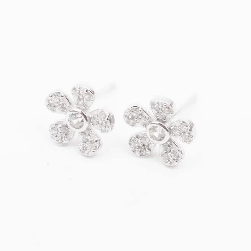 women's celestial earrings-Silver Cubic Daisy Studs