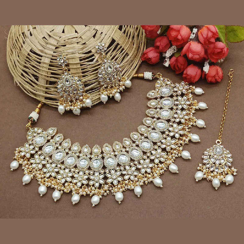 women's romantic necklaces-Gehana Mahal Gold Plated Kundan And Beads Necklace Set