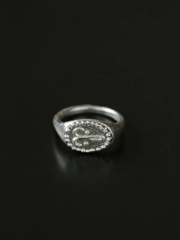 women's gemstone rings-Sterling Silver Face Stamp Ring