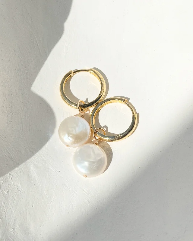 women's sustainable earrings-Lua Pearl Hoops