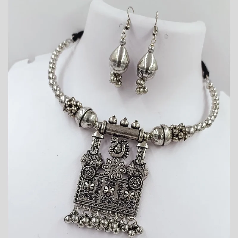 women's nature-inspired necklaces-Kavita Art Oxidised Plated Necklace Set